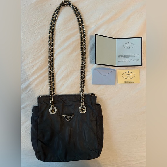 Authentic Vintage Prada Tessuto Nylon Chain de Tote Shoulder Bag. - Picture 1 of 16